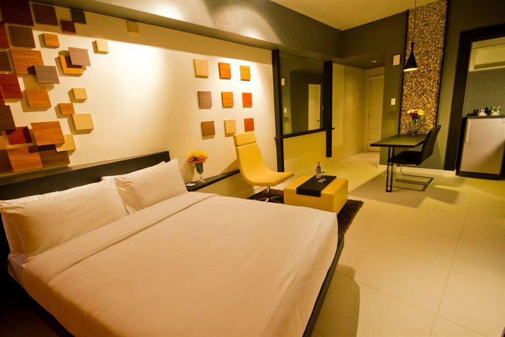 Kl Serviced Residences Managed By Hii Makati City Exterior photo