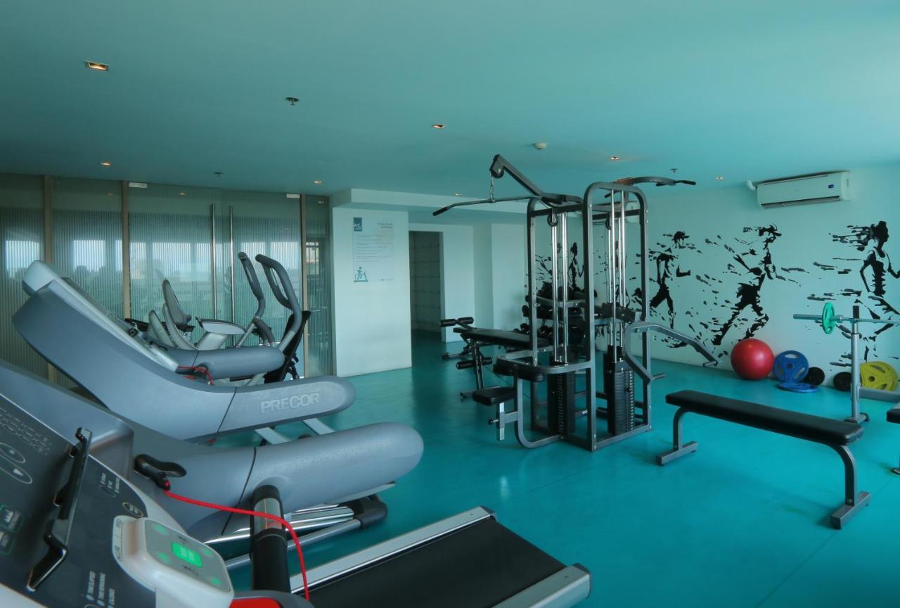 Kl Serviced Residences Managed By Hii Makati City Exterior photo