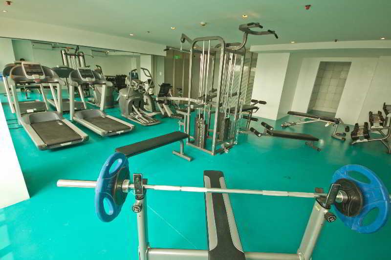 Kl Serviced Residences Managed By Hii Makati City Exterior photo